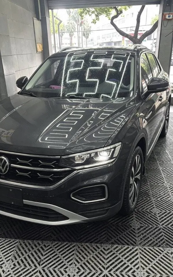 打开图片灯箱:Volkswagen 2023 Tanyue 2.0TSI 330TSI Two-Drive Luxury Plus Advanced Edition Automatic Gear