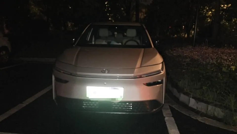 Toyota 2025 Platinum Intelligence 3X 520 Pro Automatic Gear 3