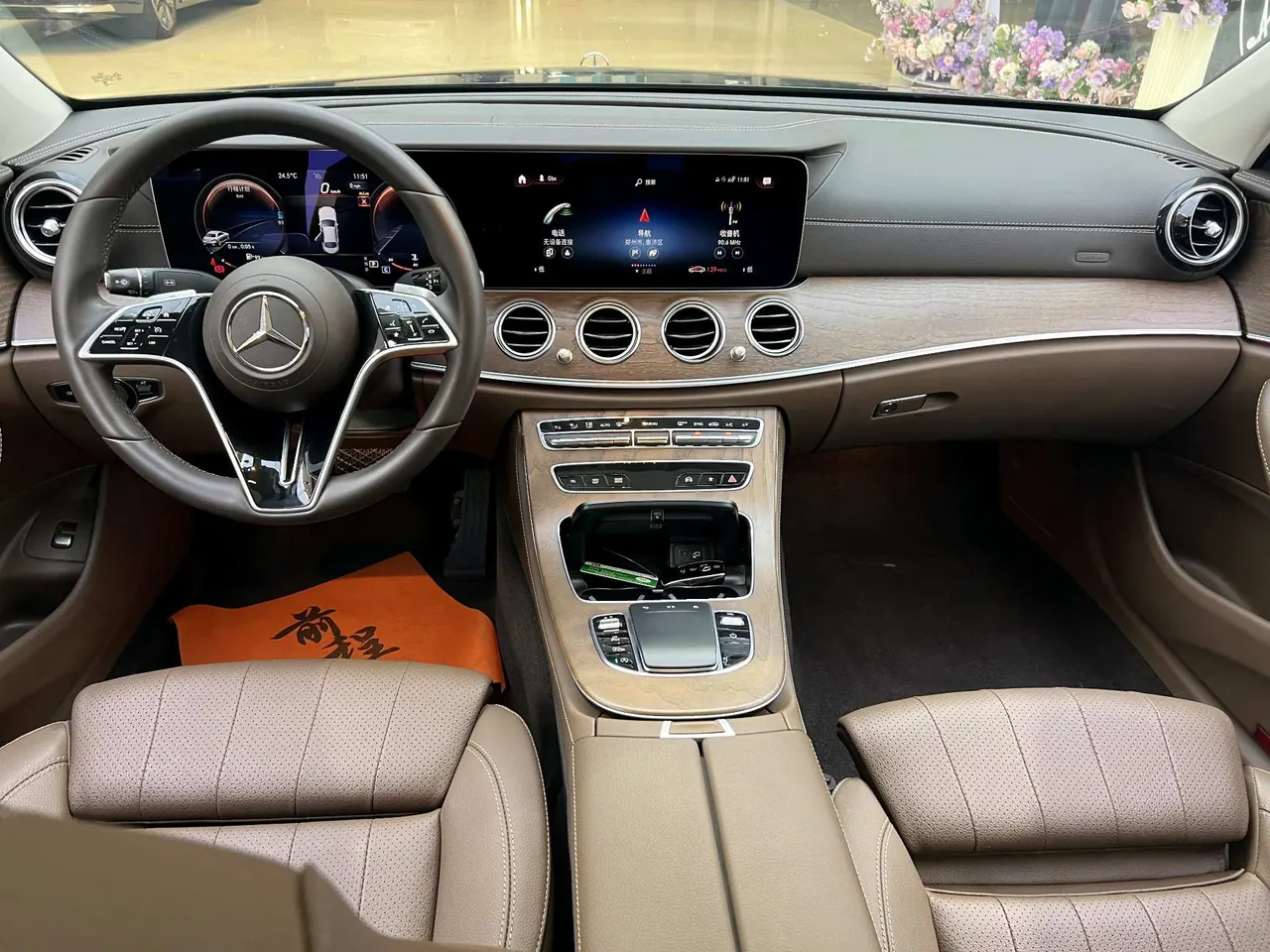 Mercedes Benz E Class 2023 E 260 L 2.0T Automatic 3