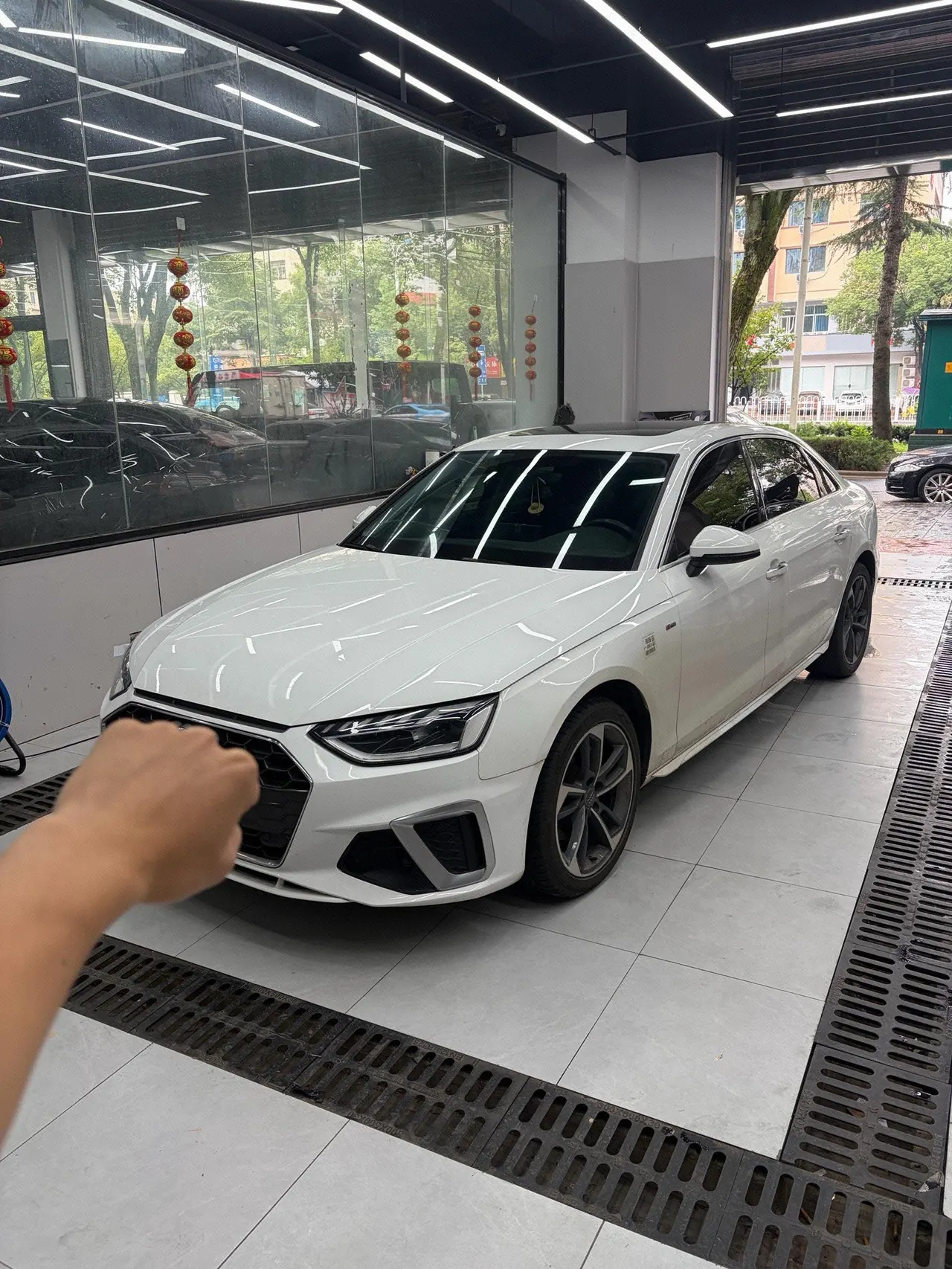 Open image lightbox: Audi 2020 A4L 2.0TFSI 40TFSI Fashion Dynamic Automatic