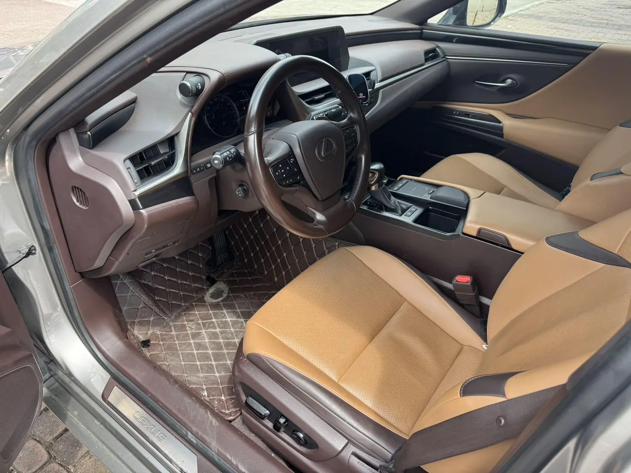 Lexus ES (Imported) 2020 ES200 2.0 Stepless Premium Edition Automatic Gear 3