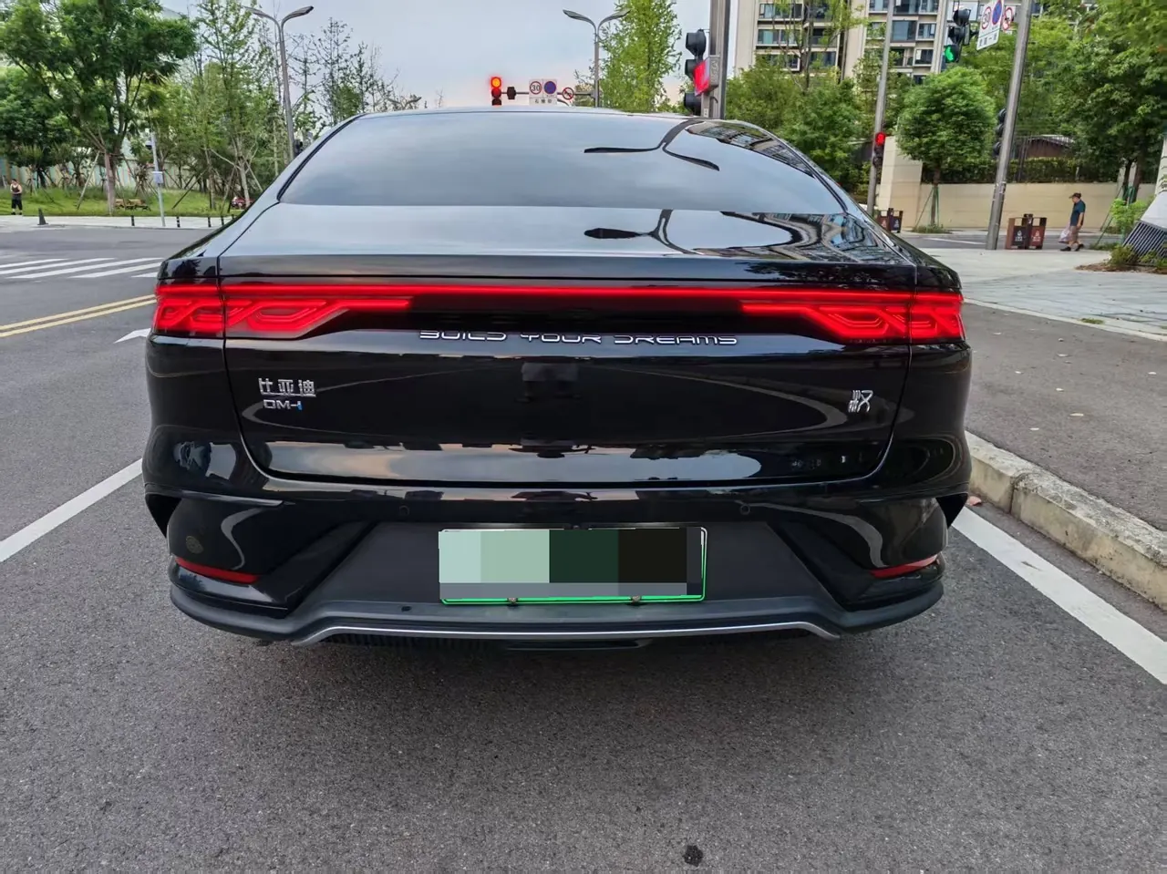 BYD 2025 Han DM-i 1.5T stepless 125KM noble automatic gear 3