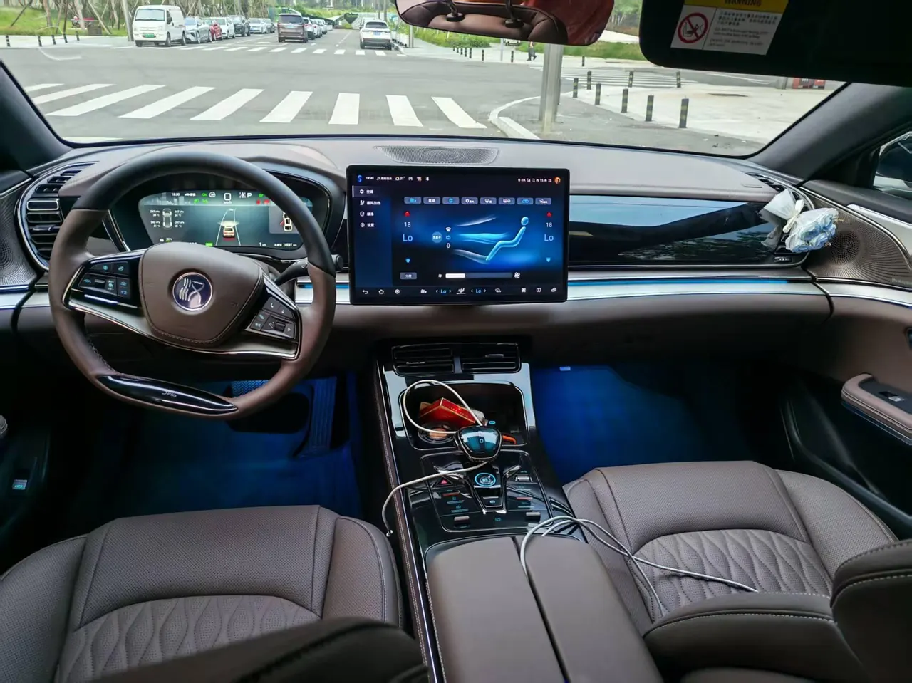 BYD 2025 Han DM-i 1.5T stepless 125KM noble automatic gear 8