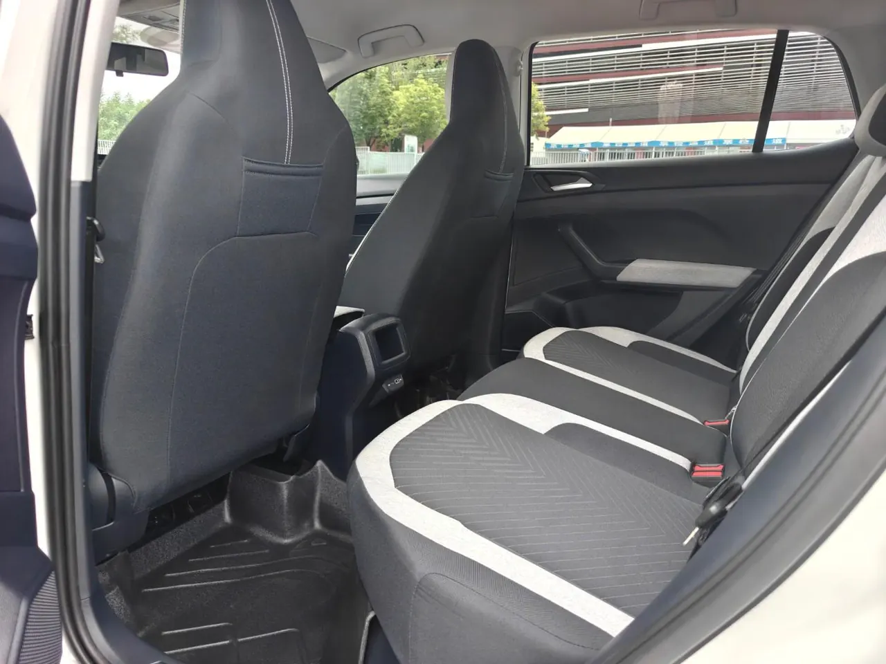 Volkswagen 2025 Tuyue Xinrui 1.5 Ruijin Edition Automatic Gear 5