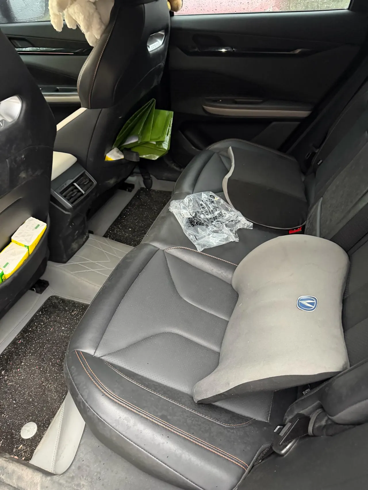 ChangAn 2023 UNI-V 1.5T honorable automatic gear 6