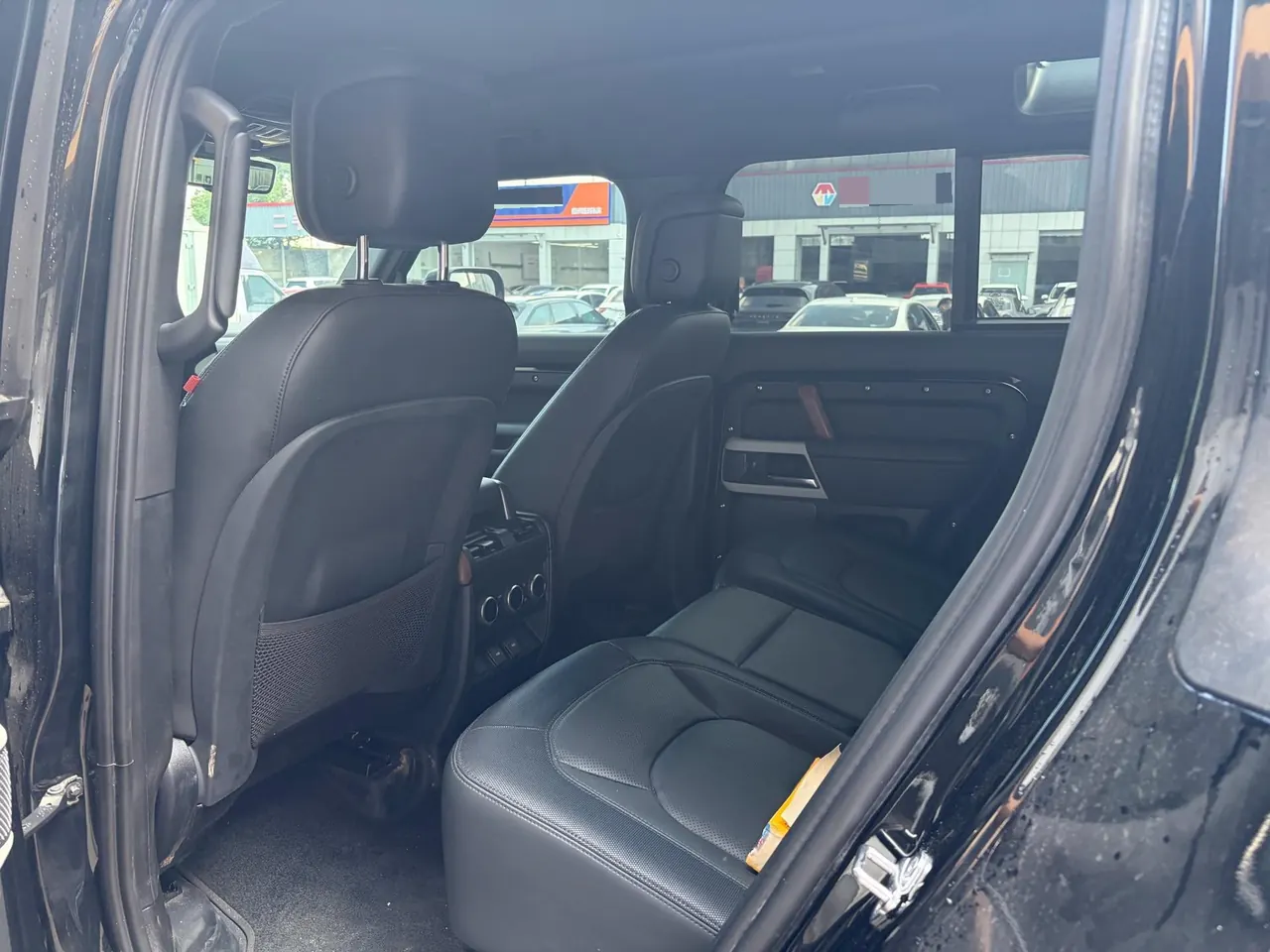 Land Rover Guard (Imported) 2024 Guard 110 48V 3.0T P400 X-DYNAMIC HSE Automatic Gear 3