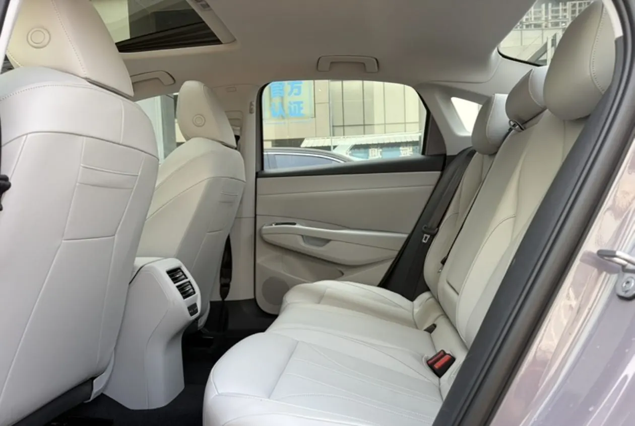 Volkswagen 2026 Lavida Pro 1.5TSI 300TSI Star Smart Edition Automatic Gear 6