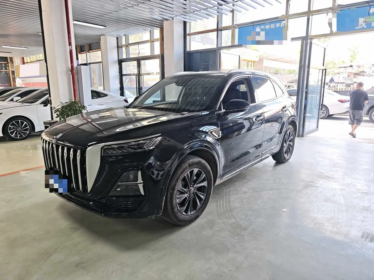 HongQi 2023 HS5 2.0T Flag Enjoy Pro Edition Automatic Gear - View 1
