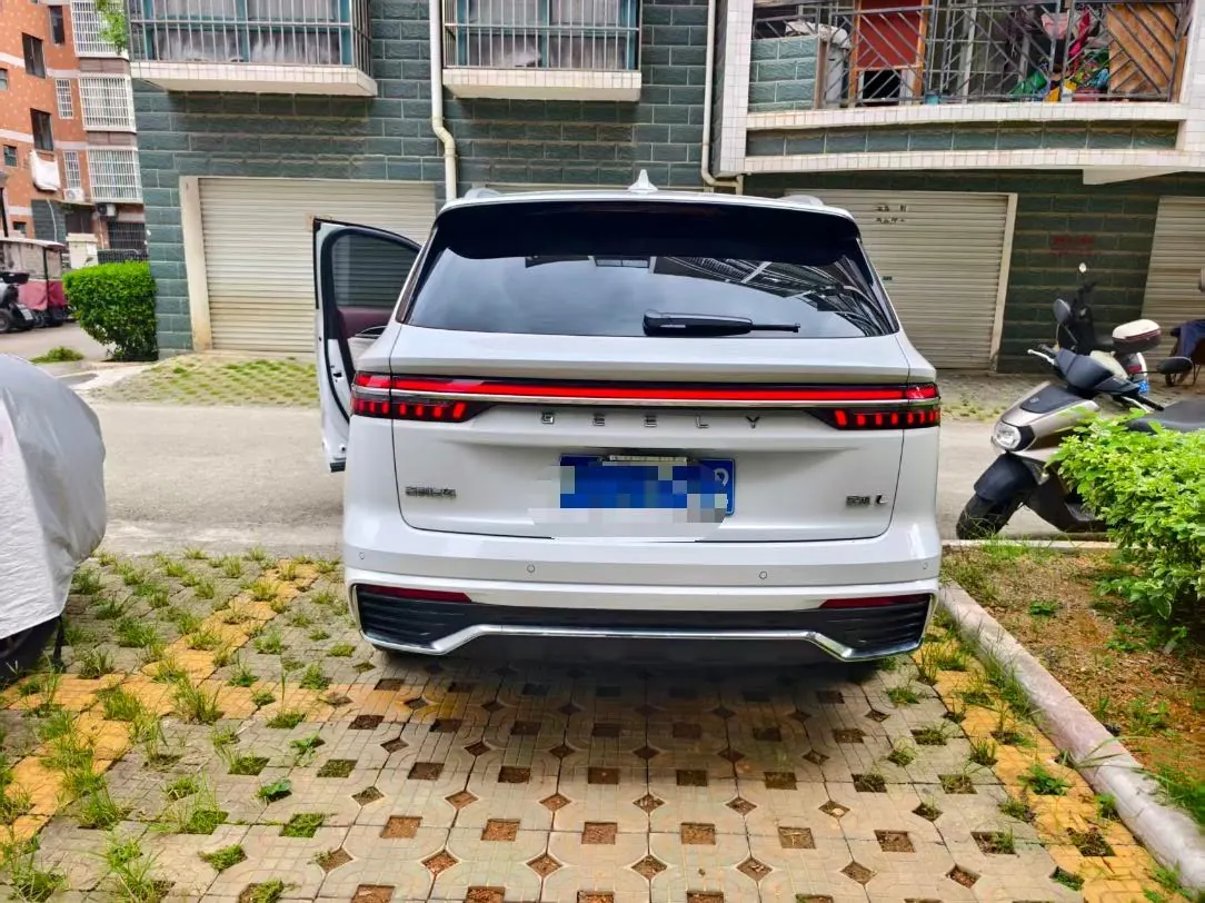 Geely 2024 XingyueL (Monjaro) 2.0TD High Power Two-Drive Enovate Edition Automatic Transmission 3