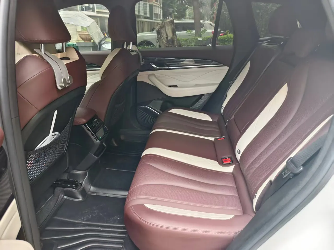 Geely 2024 XingyueL (Monjaro) 2.0TD High Power Two-Drive Enovate Edition Automatic Transmission 7