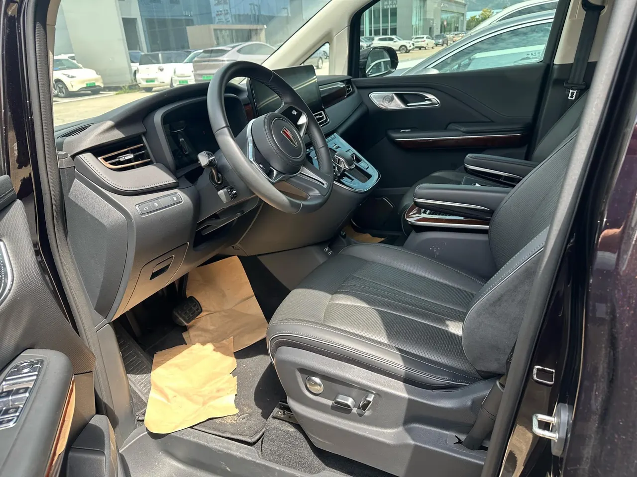 HongQi 2024 HQ9 PHEV 2.0T 4-wheel drive deluxe automatic gear 2