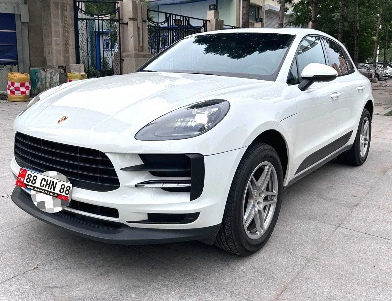 Porsche Macan (Imported) 2020 Macan S 3.0T Automatic Gear - View 1