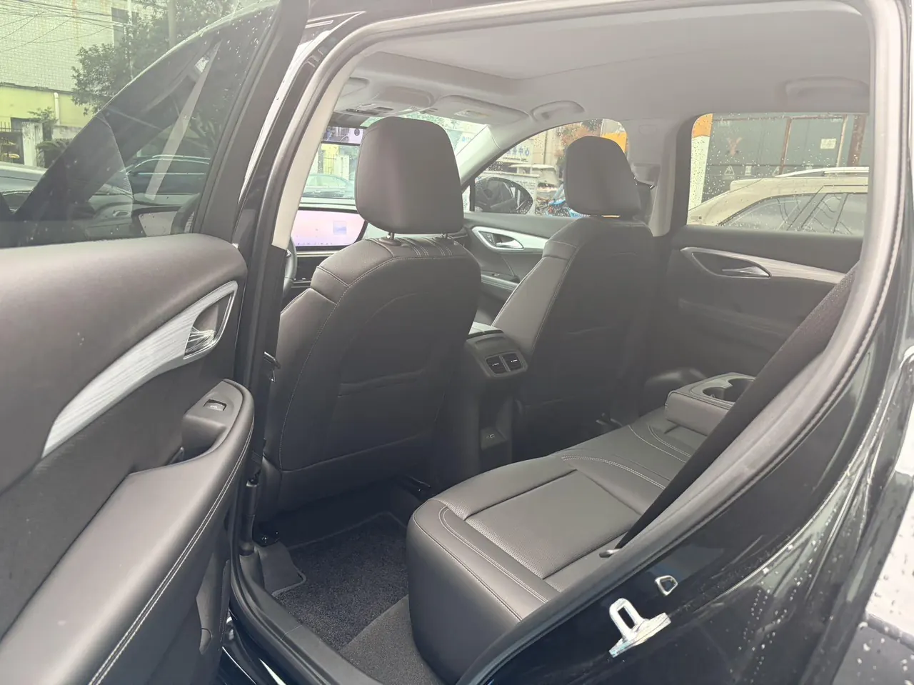 Buick 2026 Angkewei Plus 2.0T 4-wheel drive Avenir Avia automatic gear 3
