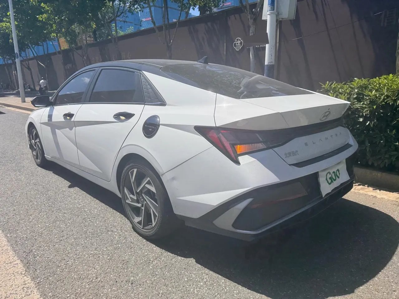 Hyundai 2023 Elantra -3-compartment 1.5 stepless LUX premium automatic gear 3