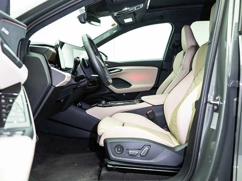 Audi 2026 Q6L Sportback e-tron Long Endurance Edition Automatic Gear 7