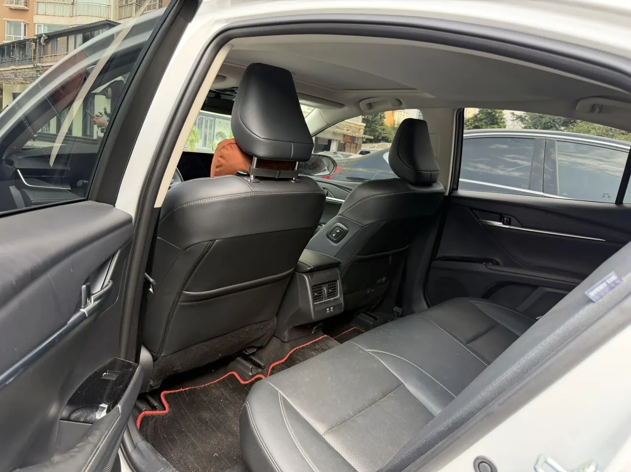 Toyota 2026 Camry Double Engine 2.0HSE Stepless Sports Lite Edition Automatic Gear 4