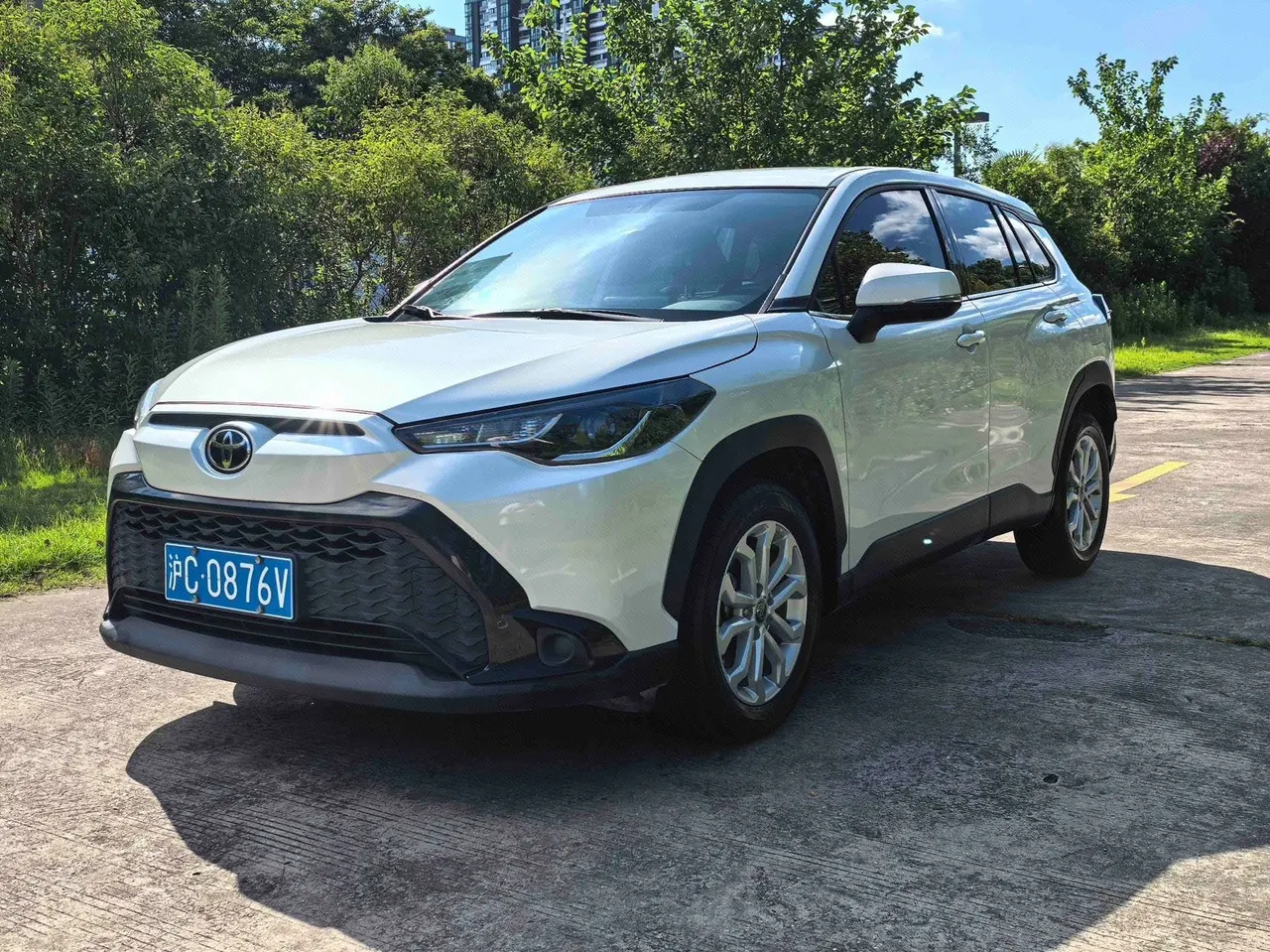 Open image lightbox: Toyota 2022 Front Landa 2.0 Stepless Elite Edition Automatic Gear