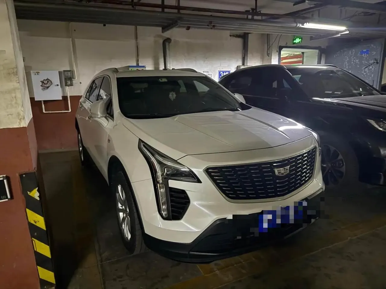 Cadillac 2022 XT4 48V 2.0T 28T Two-Drive Fashion Automatic Gear 3
