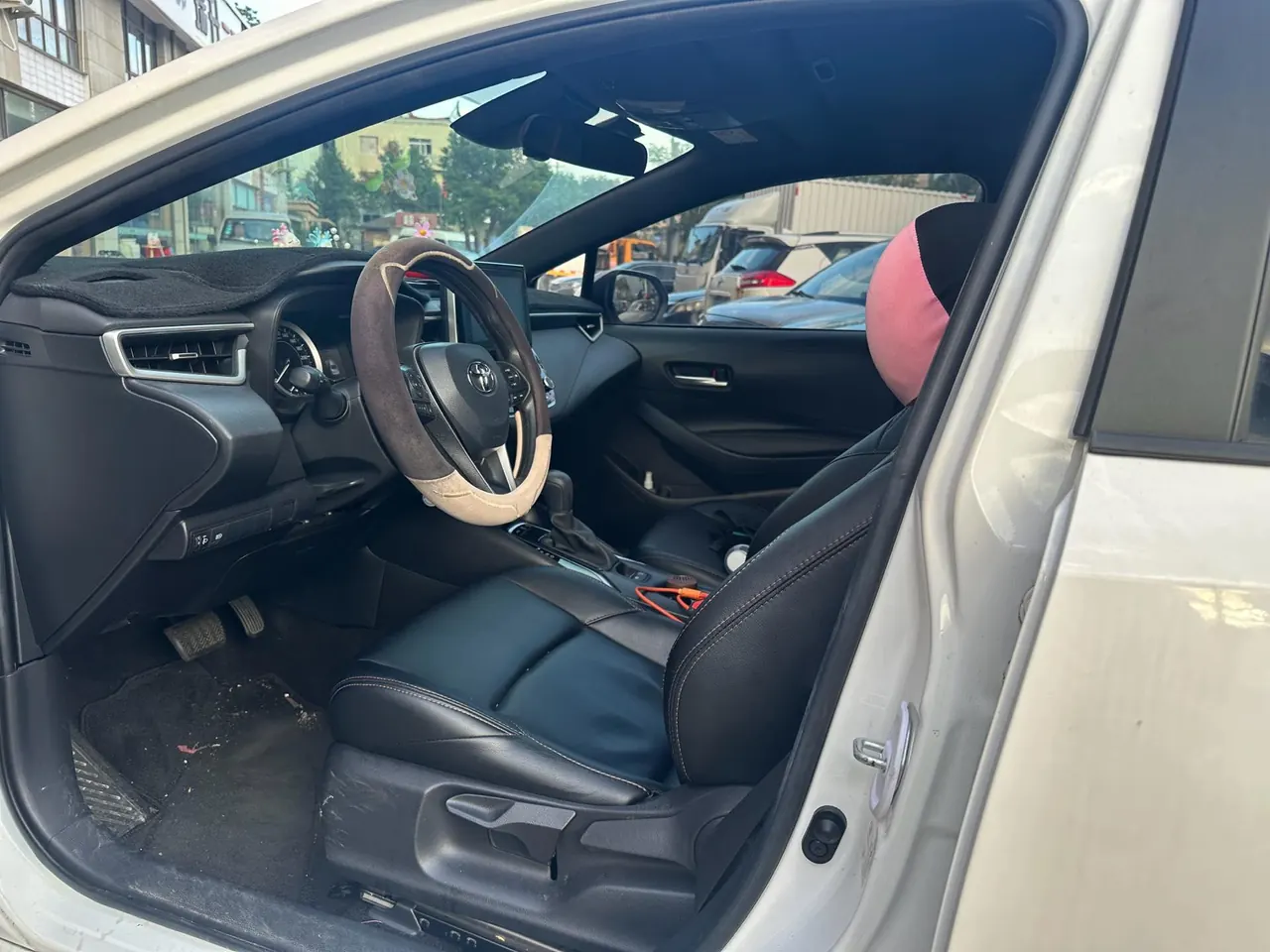 Toyota 2022 Lei Ling 1.2T Stepless 185T Deluxe Automatic Gear 3