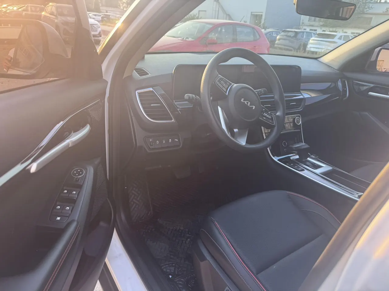 Kia 2023 Setus 1.5 Stepless Deluxe Edition Automatic Transmission 4