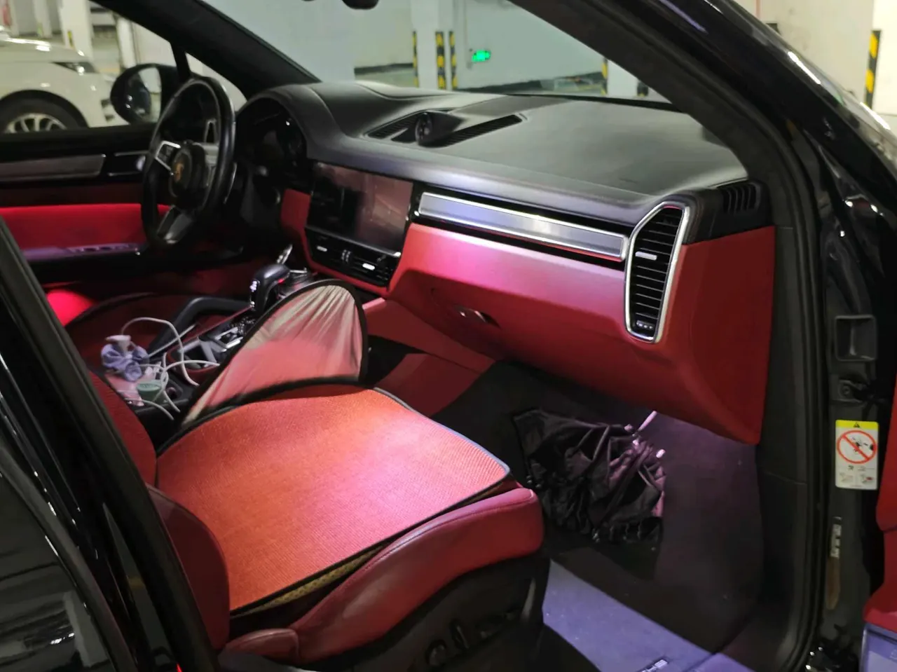 Porsche Cayenne New Energy (Imported) 2023 Cayenne Oil and Electric Hybrid 2.0T Platinum Automatic Gear 2
