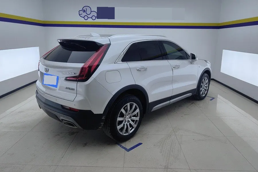 Cadillac 2022 XT4 48V 2.0T 28T Two-Drive Luxury Automatic Gear 2
