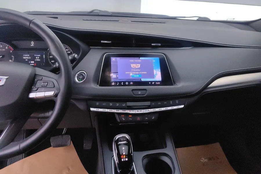 Cadillac 2022 XT4 48V 2.0T 28T Two-Drive Luxury Automatic Gear 9