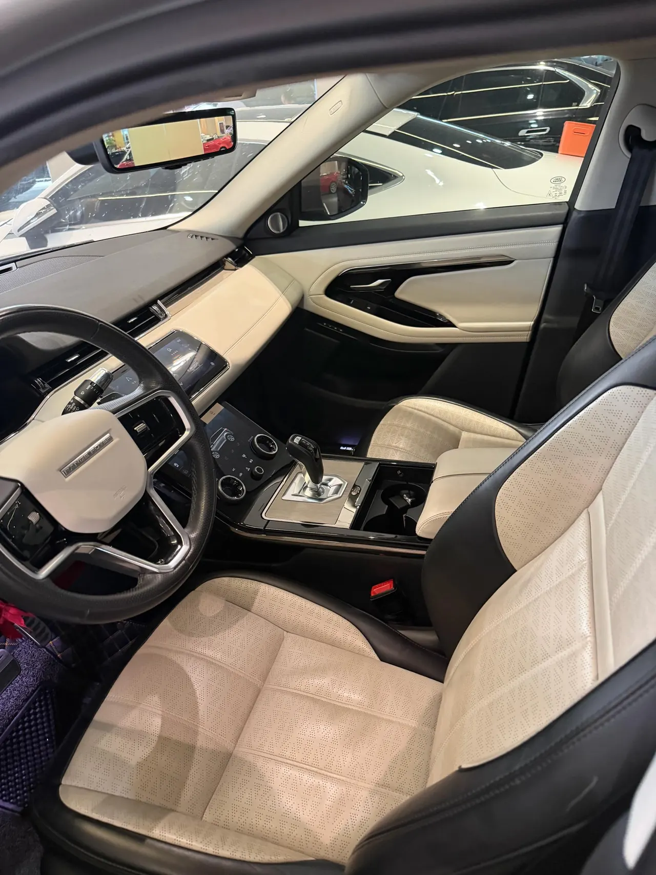 Land Rover 2022 Range Rover Aurora L 48V 2.0T 249PS R-Dynamic HSE Luxury Edition Automatic Gear 5