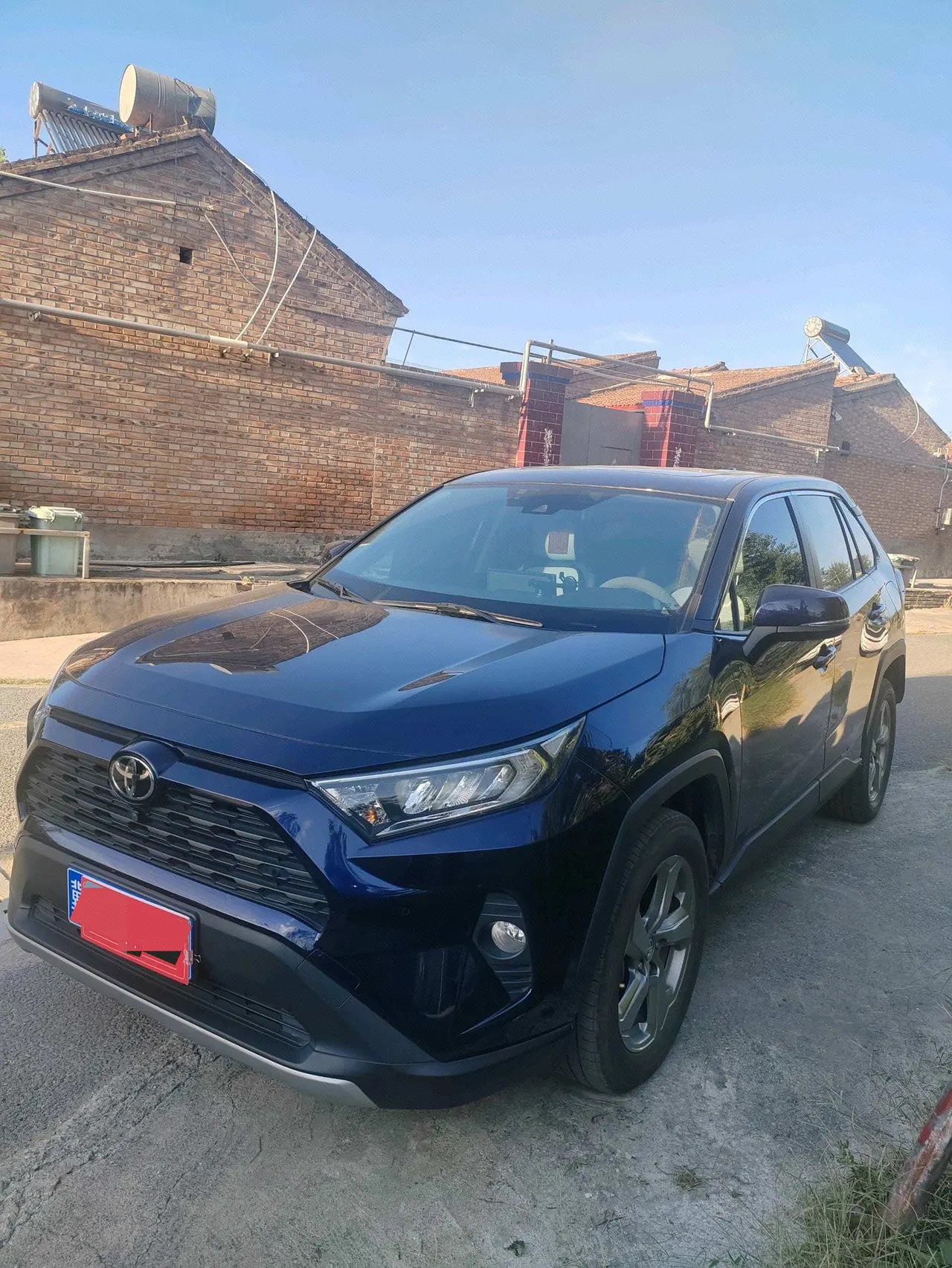 打开图片灯箱:Toyota 2022 RAV4 Rongbo 2.0 Stepless Two-Drive Fashion Plus Edition Automatic Gear