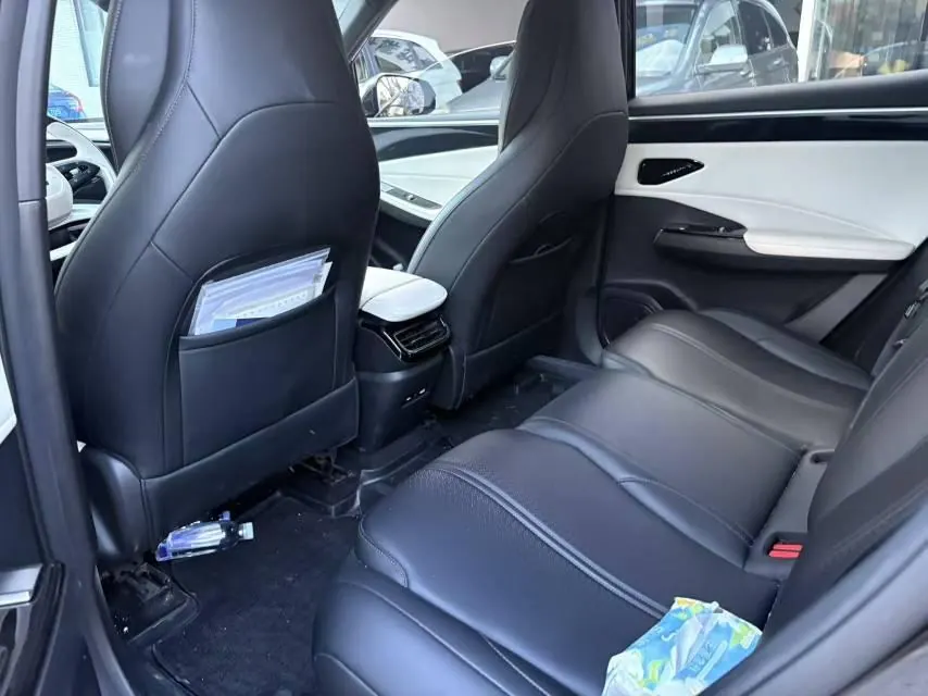Geely Galaxy 2023 L7 1.5T 55km AIR automatic gear 3