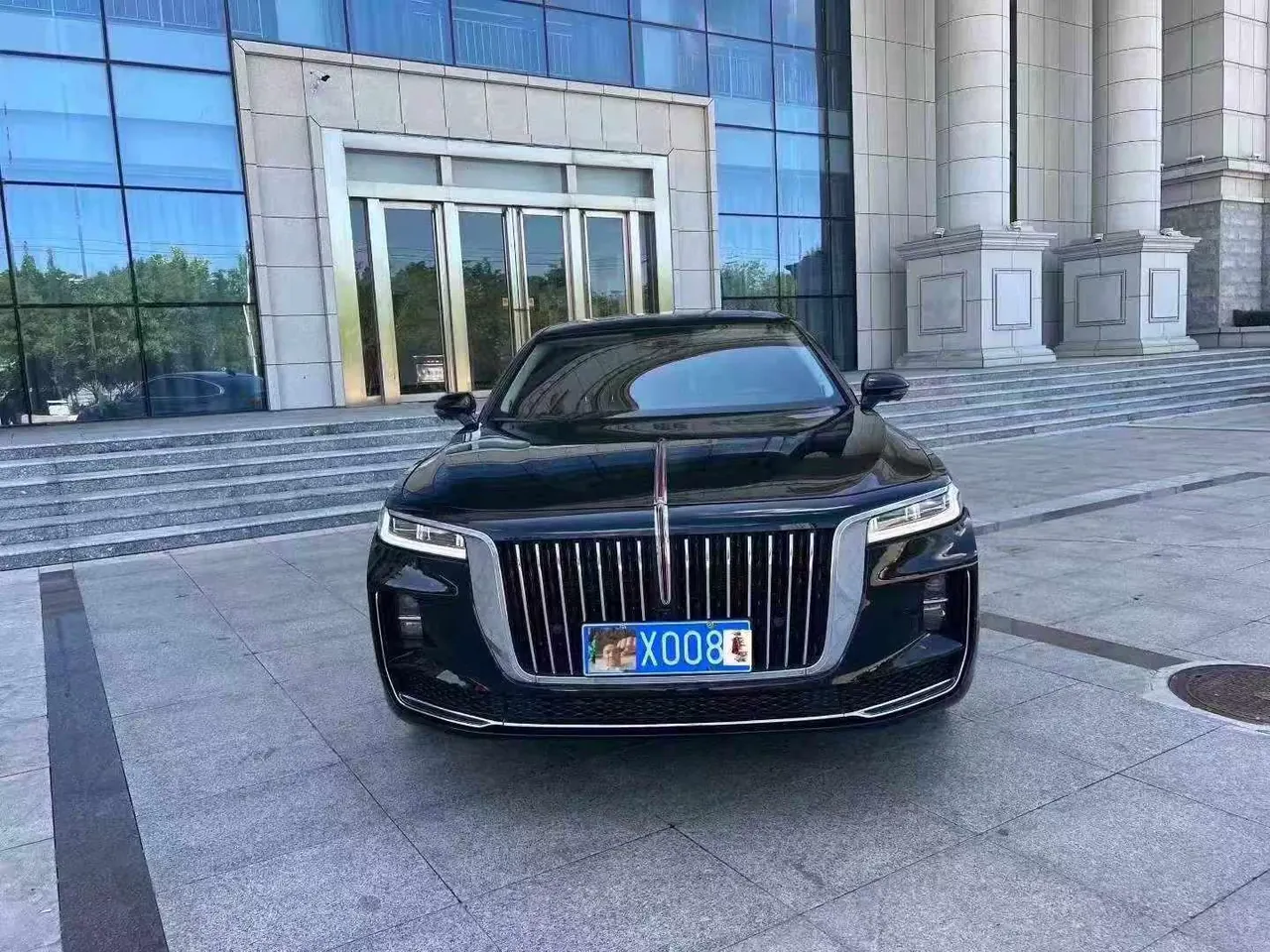 HongQi 2020 H9 48V 2.0T Zhilian Flag Edition Automatic Gear 2