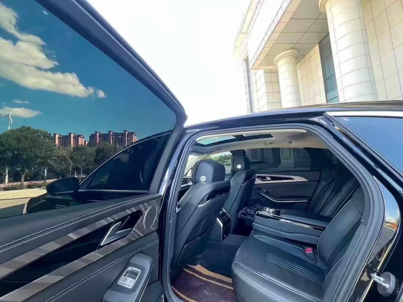 HongQi 2020 H9 48V 2.0T Zhilian Flag Edition Automatic Gear 7