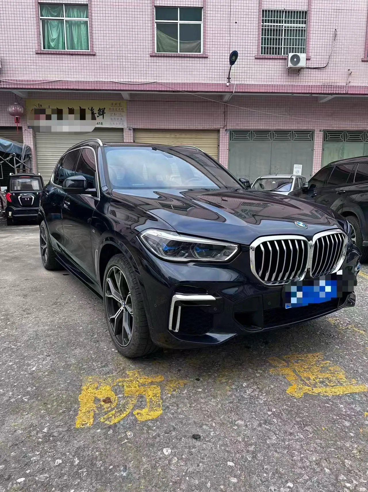 BMW 2023 X5 xDrive40Li 48V 3.0T M sports obsidian night suit automatic gear 2