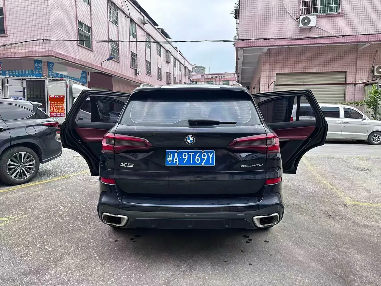 BMW 2023 X5 xDrive40Li 48V 3.0T M sports obsidian night suit automatic gear 7