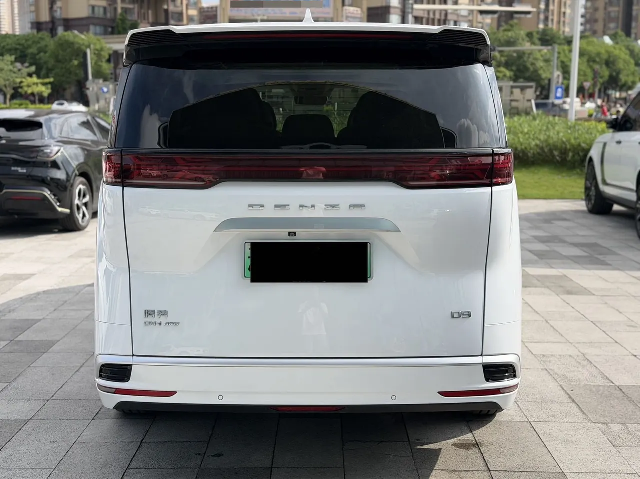 Denza 2022 Denza D9 DM-i 1.5T stepless 970 four-wheel drive flagship automatic gear 5