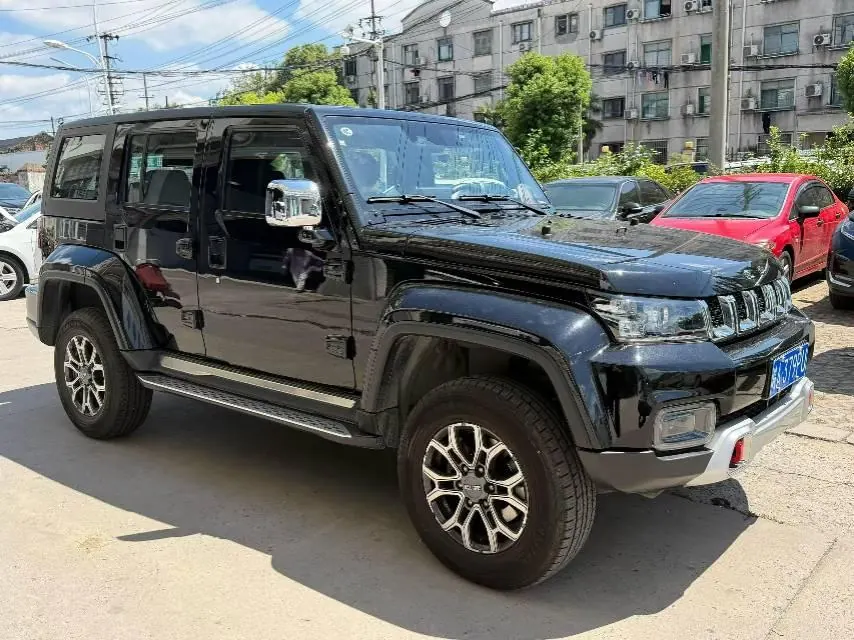 Beijing 2021 BJ40 2.0T Four-wheel Drive Ring Tower Champion Edition Automatic Gear 2
