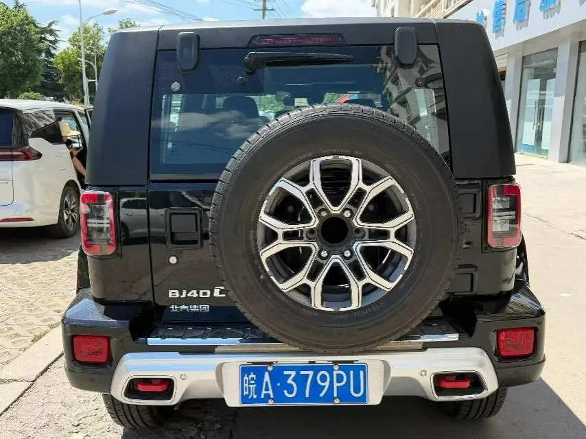 Beijing 2021 BJ40 2.0T Four-wheel Drive Ring Tower Champion Edition Automatic Gear 8