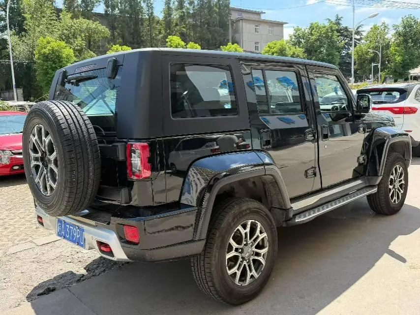 Beijing 2021 BJ40 2.0T Four-wheel Drive Ring Tower Champion Edition Automatic Gear 9