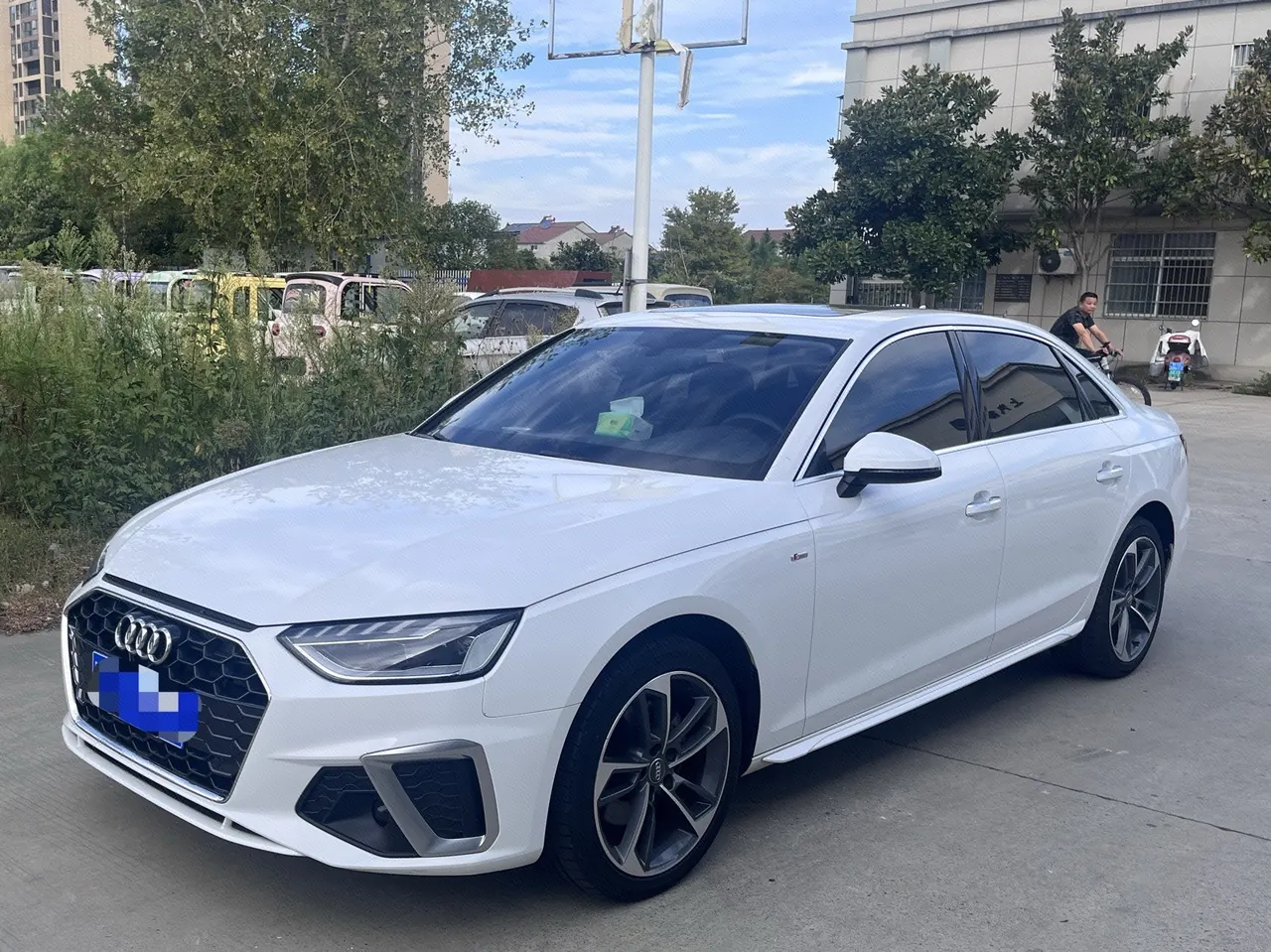 Open image lightbox: Audi 2020 A4L 2.0TFSI 40TFSI Fashion Dynamic Automatic
