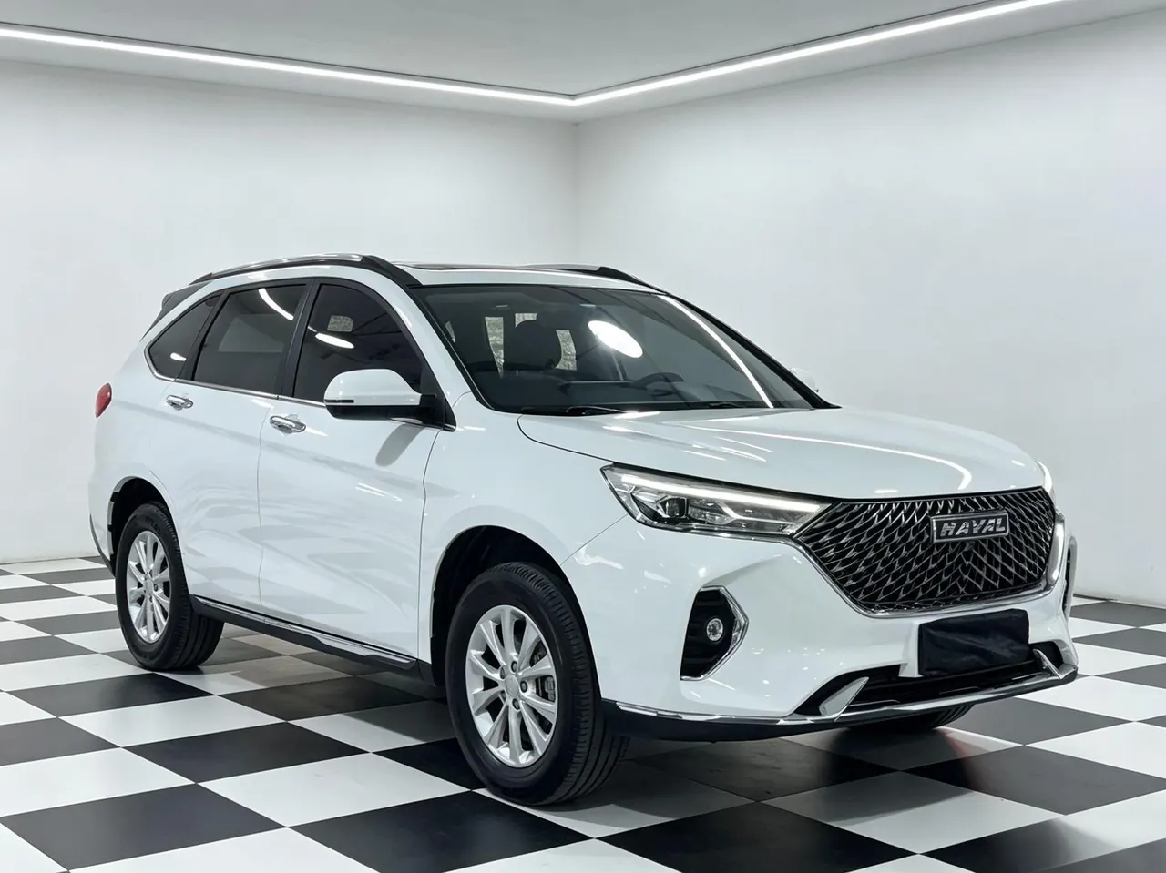 Haval 2021 M6 PLUS 1.5T Luxury Smart Joint Automatic Gear 3