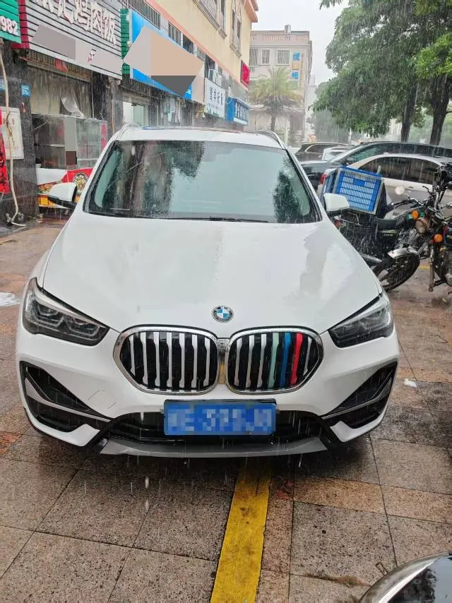 BMW 2021 X1 sDrive20Li 1.5T exclusive automatic gear 6