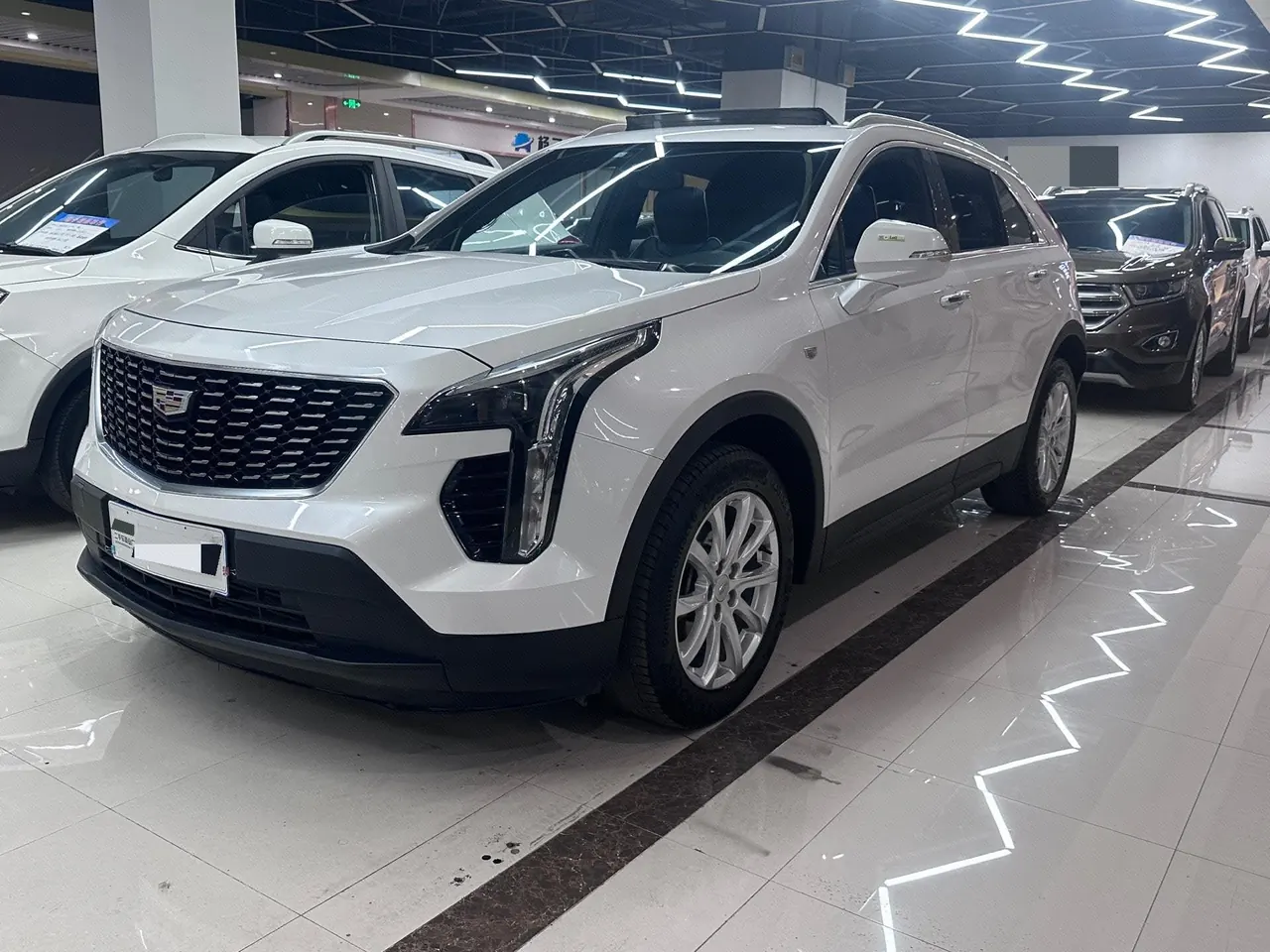 Open image lightbox: Cadillac 2020 XT4 2.0T 28T Two-Drive Technical Automatic Gear