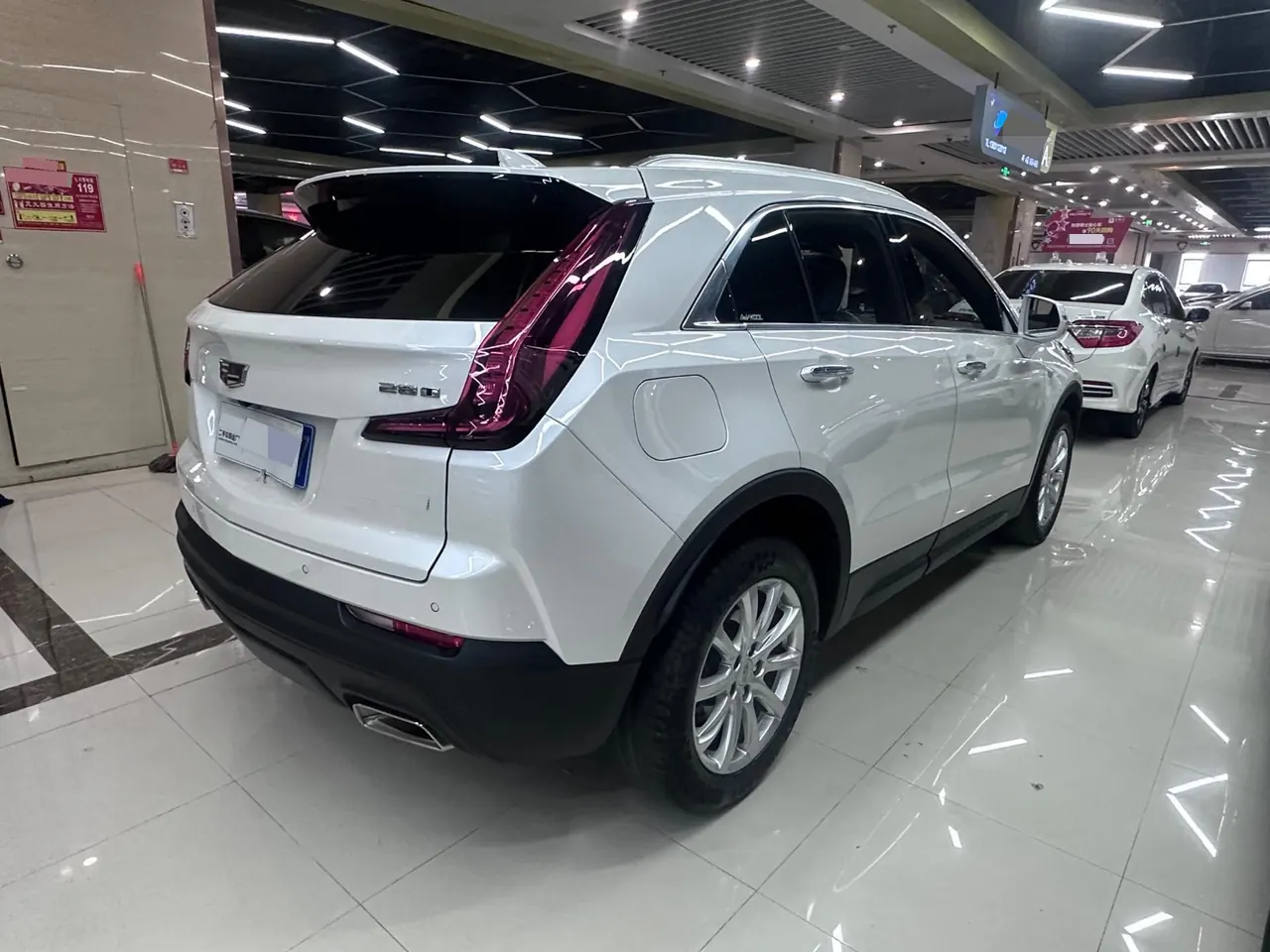 Cadillac 2020 XT4 2.0T 28T Two-Drive Technical Automatic Gear 10