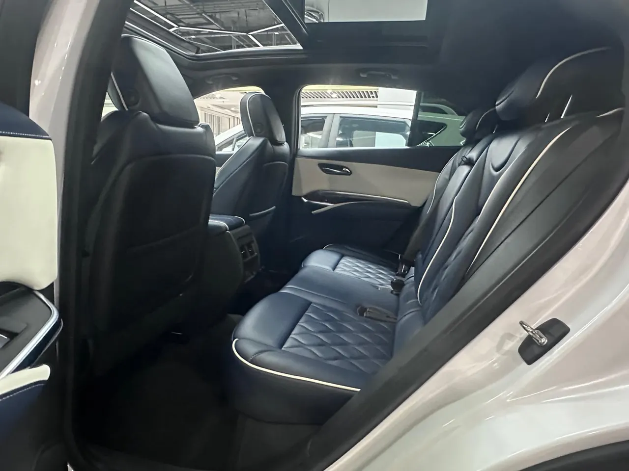 Cadillac 2020 XT4 2.0T 28T Two-Drive Technical Automatic Gear 6