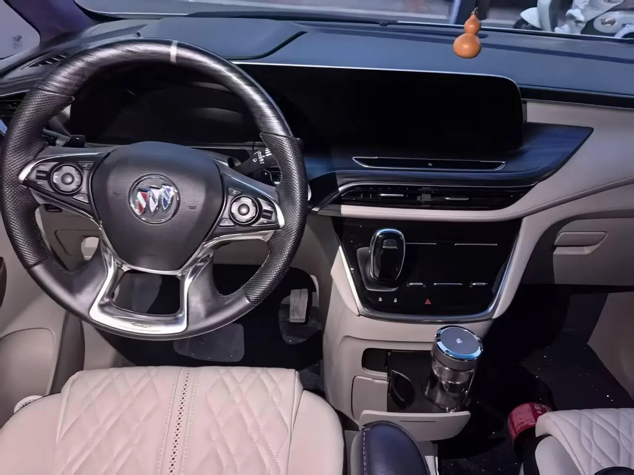 Buick 2022 GL8 ES Lu Zun 2.0T 653T Comfortable Automatic Gear 7