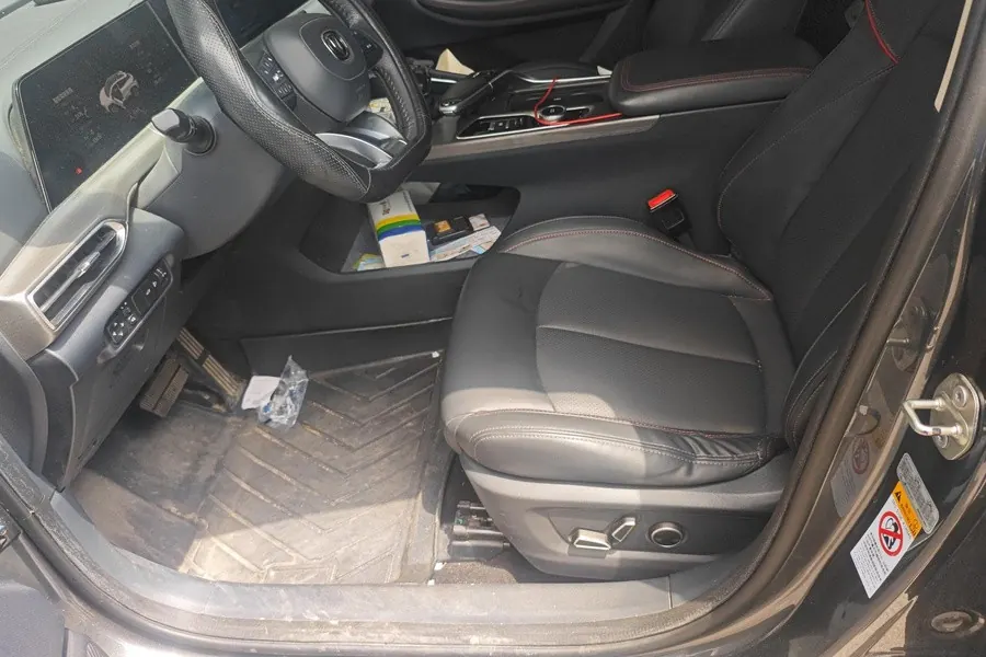 ChangAn 2020 UNI-T 1.5T Flagship Automatic Gear 2