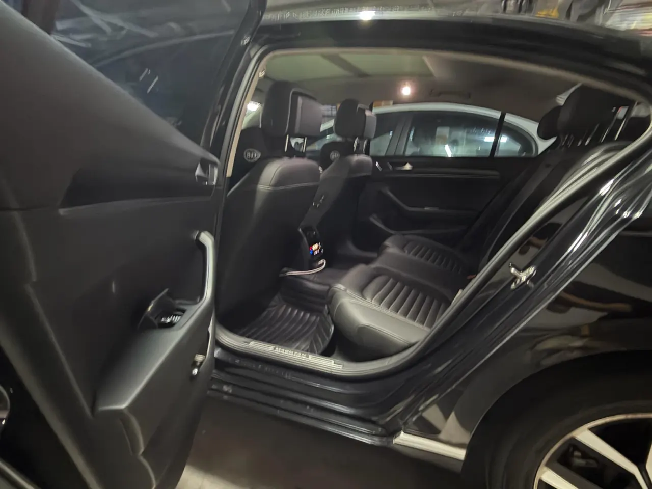 Volkswagen 2020 Magotan 2.0TSI 330TSI Leading Automatic 8