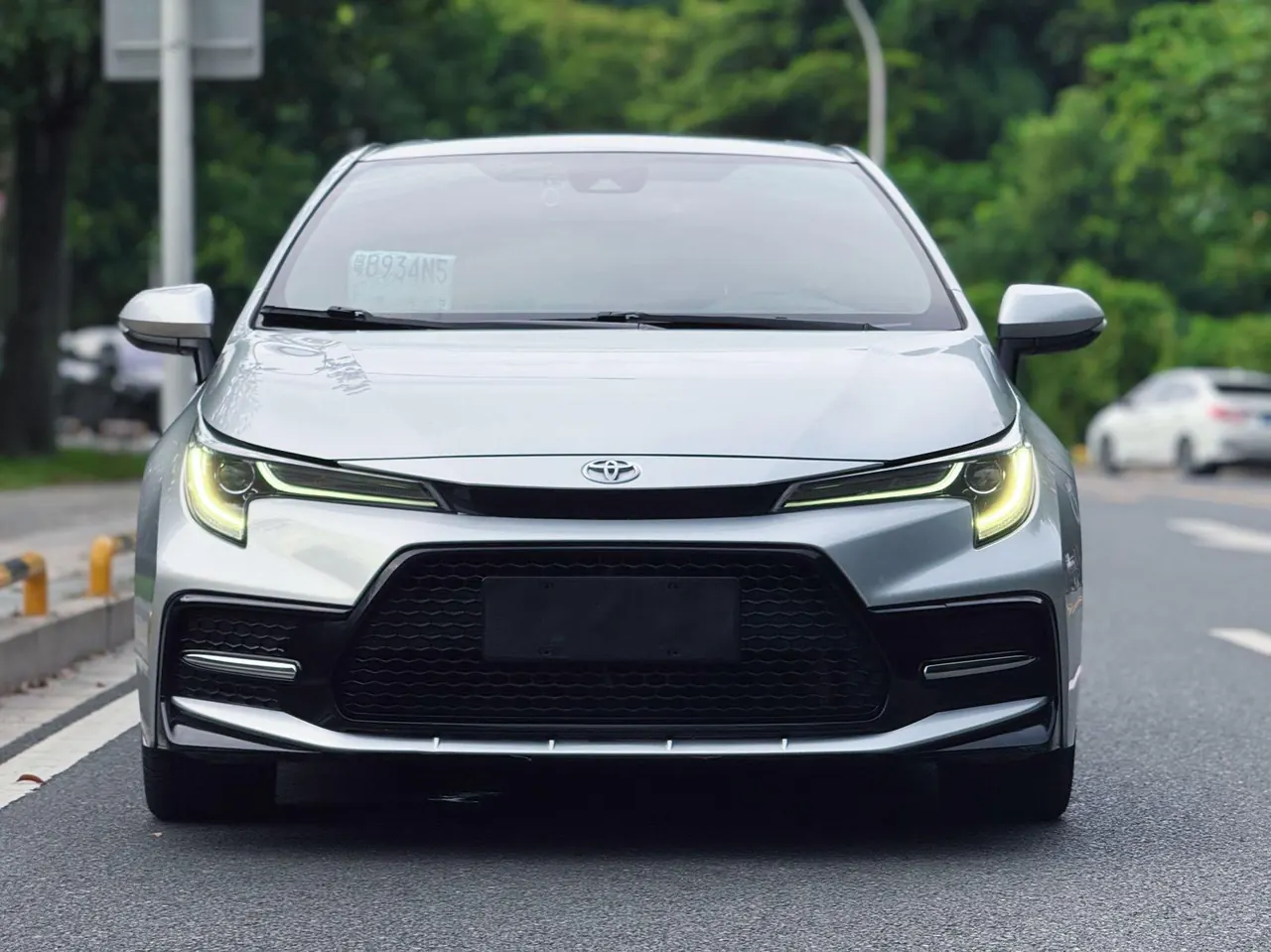 Toyota 2021 Lei Ling 1.2T Stepless 185T Sports Edition Automatic Gear 2