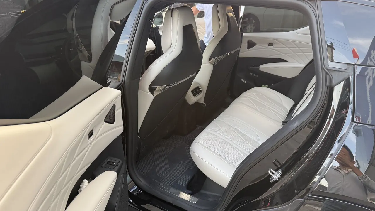 Zeekr 2026 Zeekr X Max five-seat automatic gear 4