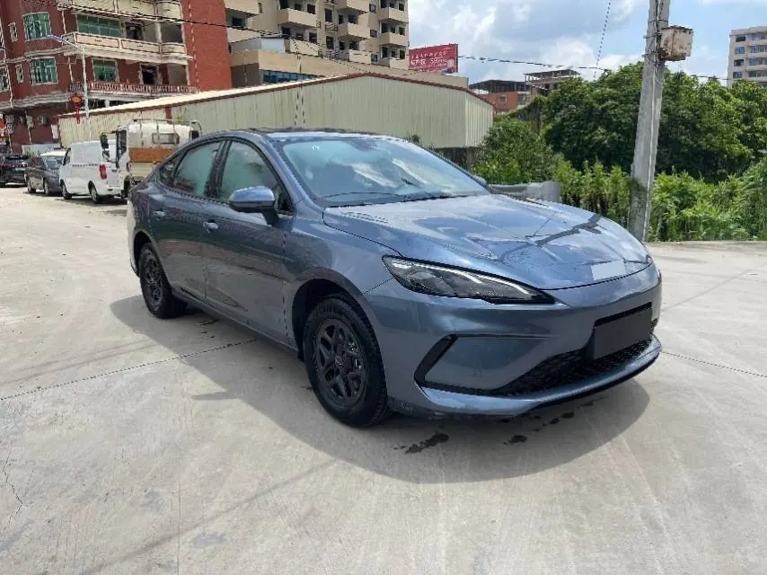 BYD 2026 seals 05 DM-i 1.5 stepless 128KM luxury automatic gear 2